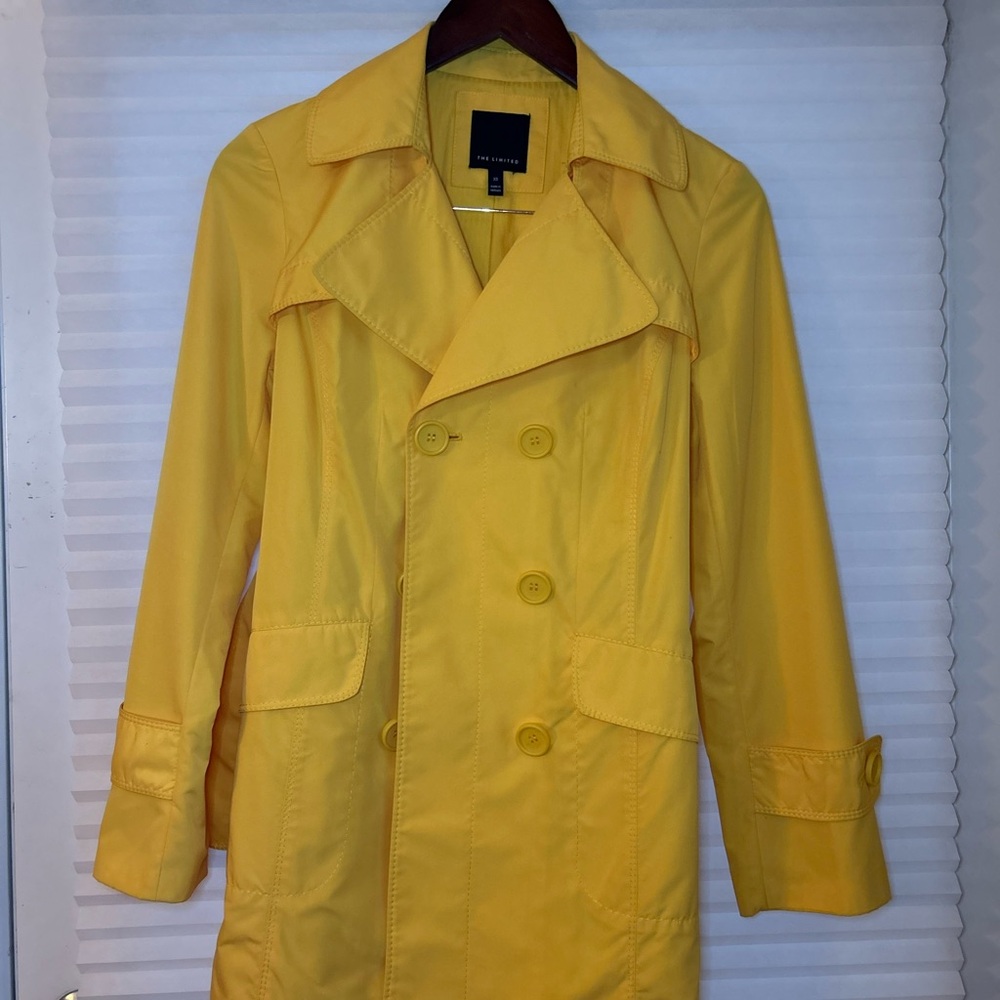 The Limited Short Yellow Trench Coat with belt xtra small